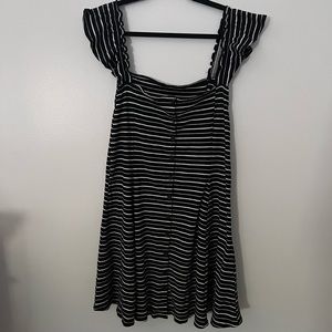 Plus Size Striped Button up Ruffle Sleeved Dress
